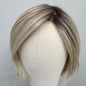 Raquel Welch Straight Up With a Twist Shaded Biscuit